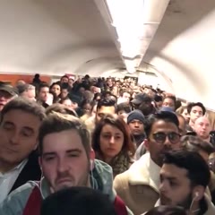 À Châtelet, le groupe vit bien ça fait plaisir 🥵 #greve11decembre