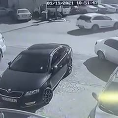 If he would not park like asshole it never would of happen... just saying