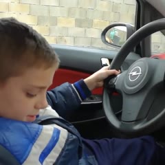 Mon cousin a un accident de voitures ! A mourir de rire !