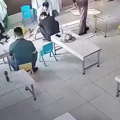 Good reaction! 😱