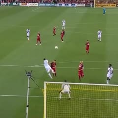 Zlatan Ibrahimovic scores his 500th career goal in stunning fashion