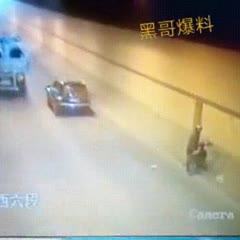 Scooterist is struck twice by the same tires