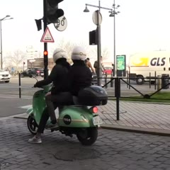 TIENS MON GODE - PRANK LA MENACE