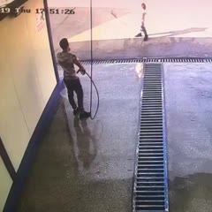 casuta albastra video