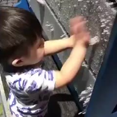 😂
