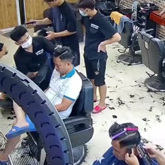 Guard falls off of hair trimmer