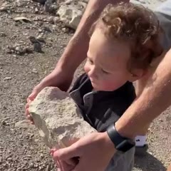 Y el premio a la madre del año es para...