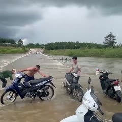 How to wash your motorcycle