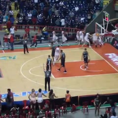 Basquete Cearense vs Bauru - Paulinho Boracini Miracle