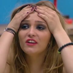 Secret Story - Clara pète un plomb